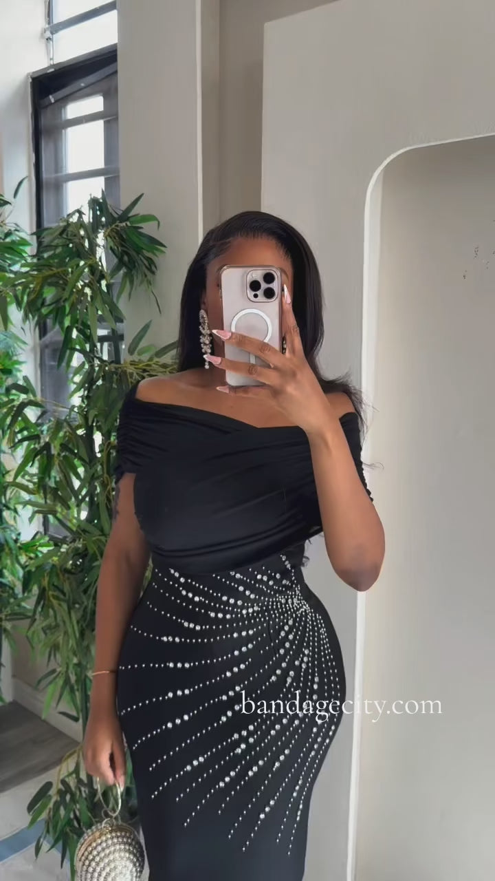 Crystal-Encrusted Sweetheart Bandage Dress