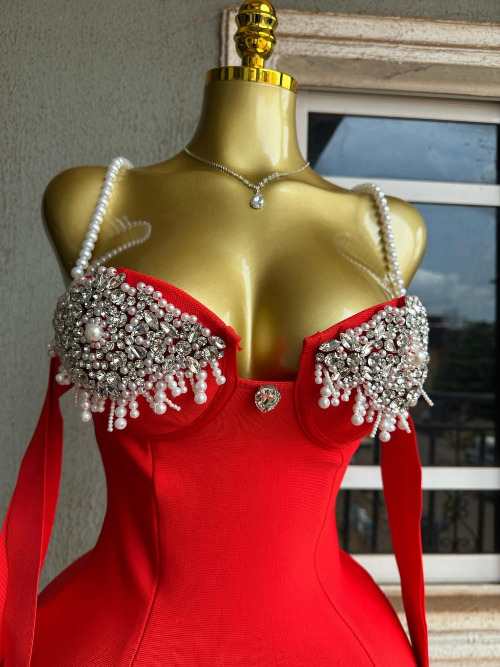V-Neck Sleeveless Pearl Strap Beaded Bandage Dress Knee-Length