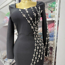 Deep square Neck Long sleeve Modern Muse
