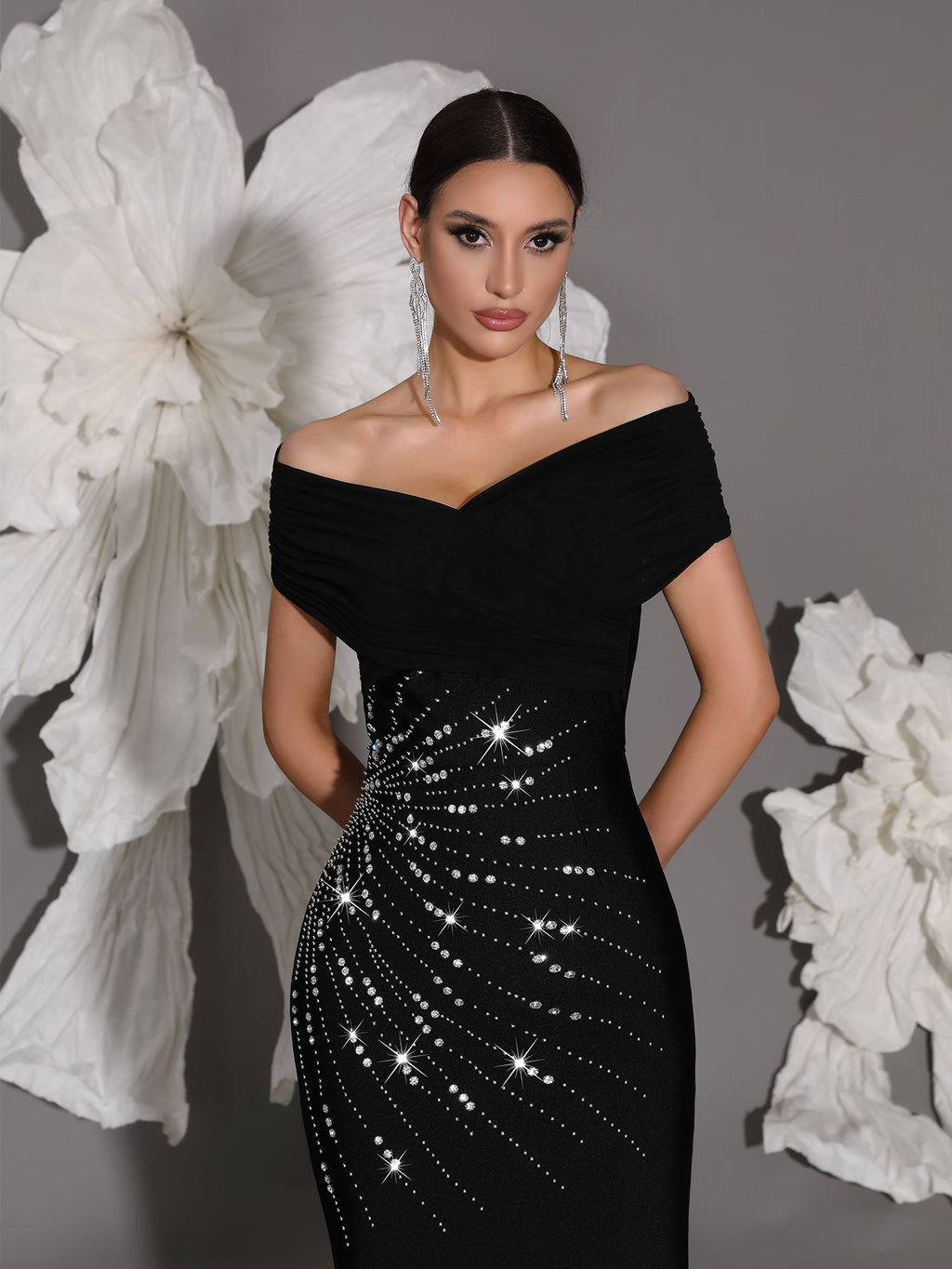 Crystal-Encrusted Sweetheart Bandage Dress