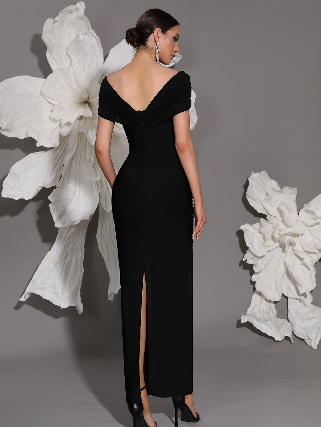 Crystal-Encrusted Sweetheart Bandage Dress