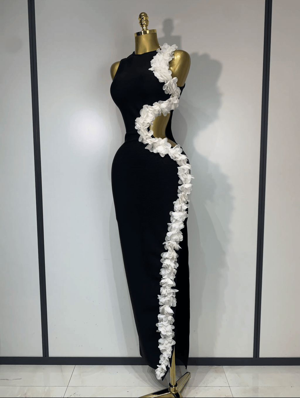 Sexy O Neck Flower Cut Out Maxi Long Bodycon Bandage Dress Elegant Evening Club Party Birthday Dress - Bandage city